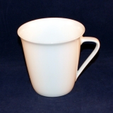Maxims de Paris white Coffee Cup 8 x 8 cm as good as new