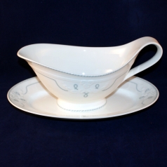 Amado Gravy/Sauce Boat with Underplate very good