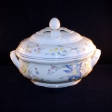 Riviera Oval Serving Dish/Bowl with Lid and Handle 26 x 19 x 12 cm as good as new