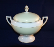 Kgl. pr. Tettau Iphigenie 2753 Serving Dish/Bowl with Lid and Handle as good as new