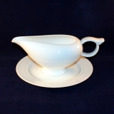 Ballerine white Gravy/Sauce Boat with Underplate very good