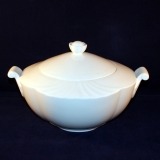 Arco white Serving Dish/Bowl with Lid and Handle 11 x 15 cm as good as new